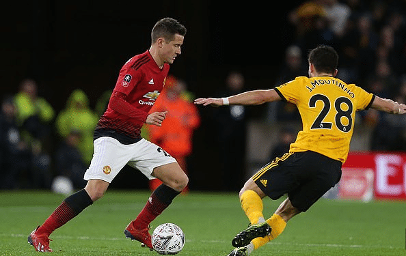 中被蚕食 中被蚕食